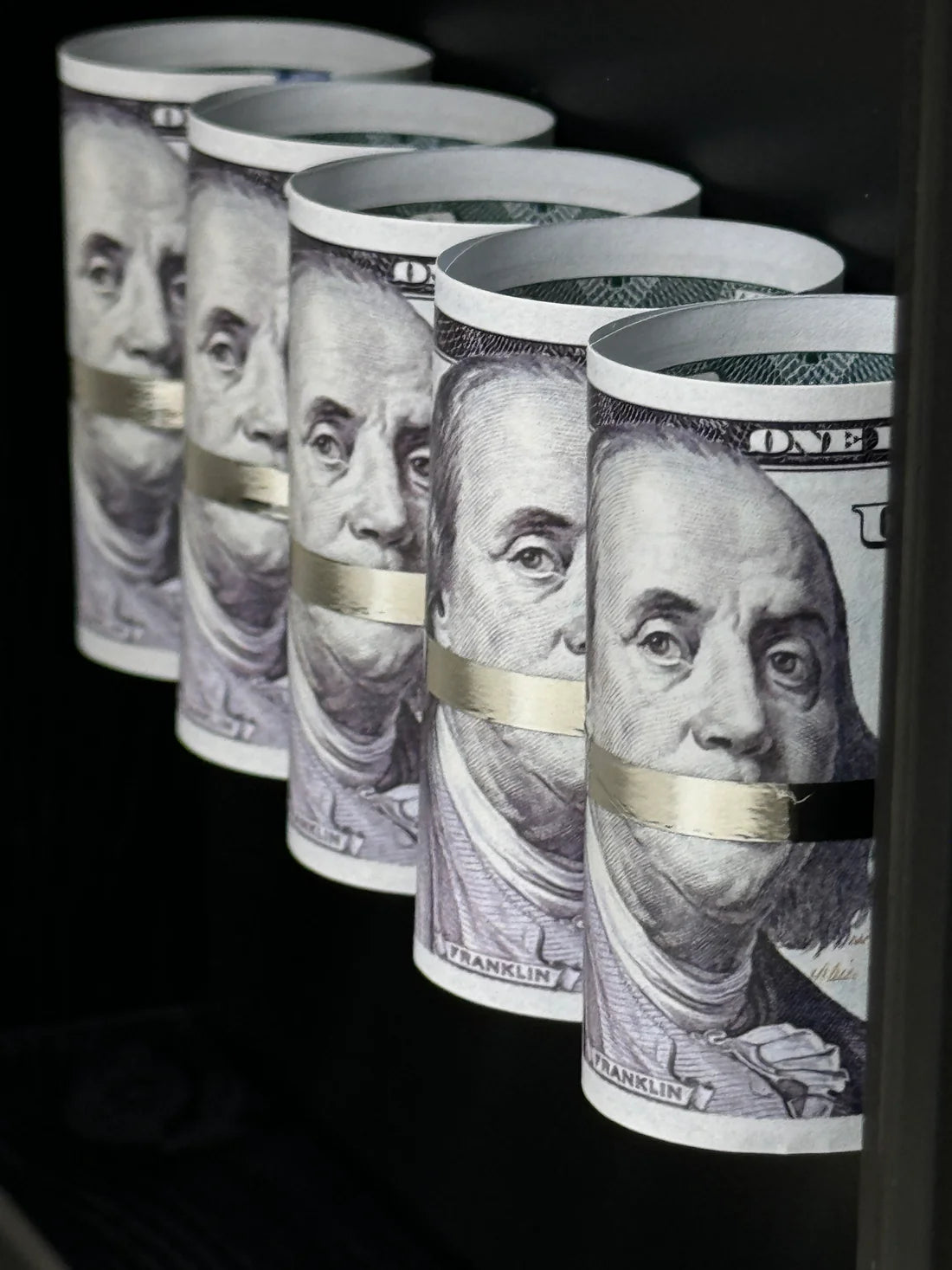 FIVE ROLLS BY CRAFT VEGA